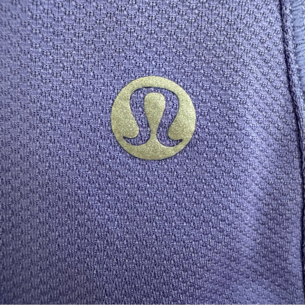 Lululemon Razorback Tank - Picture 3 of 5